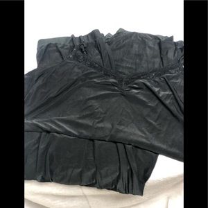SOLD - This sexy sleep set is so comfy!!